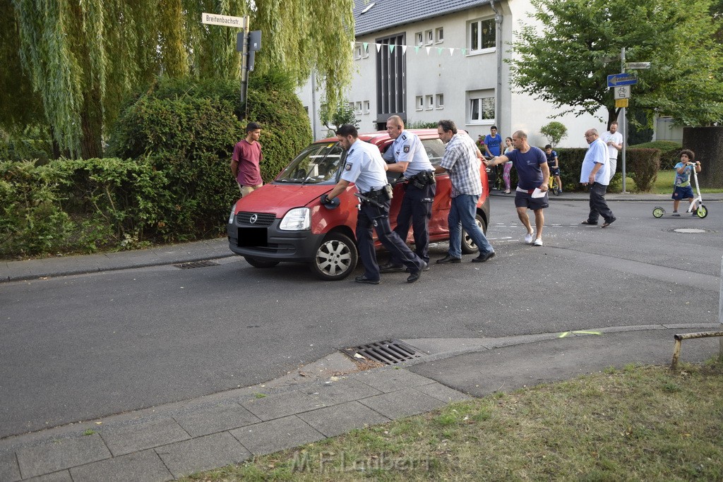 VU Koeln Porz Gremberghoven Auf dem Streitacker Breidenbachstr P71.JPG - Miklos Laubert